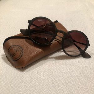 Ray-Ban RB4222 Tortoise